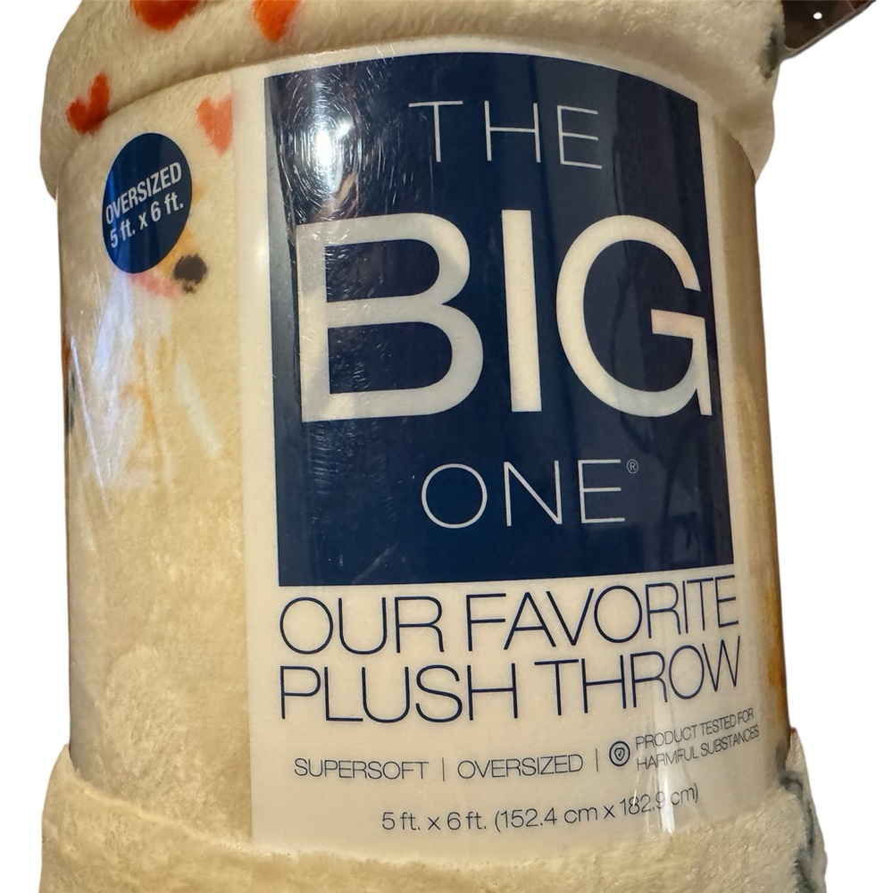 NWT The Big One Cream Plush Throw with Dogs